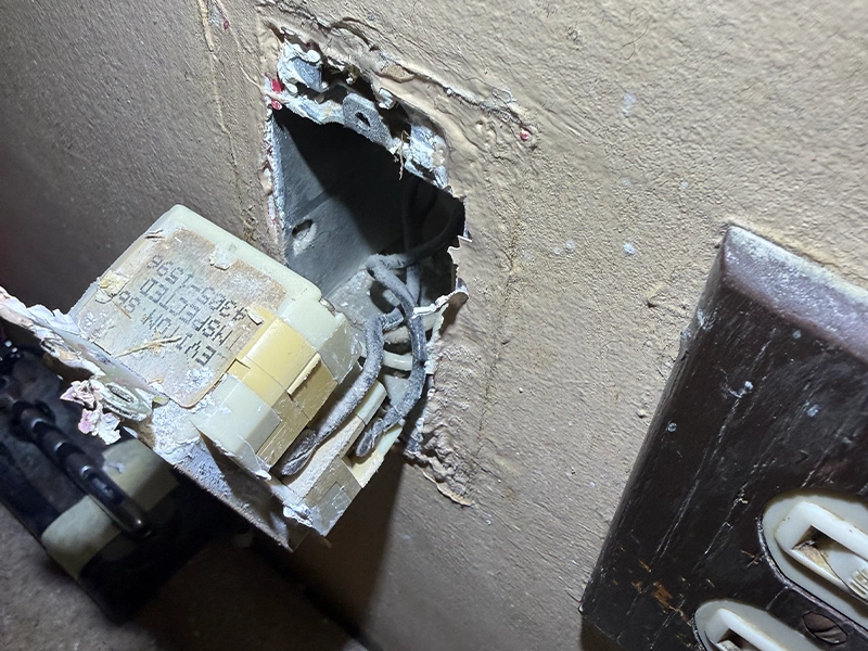 Room before renovation